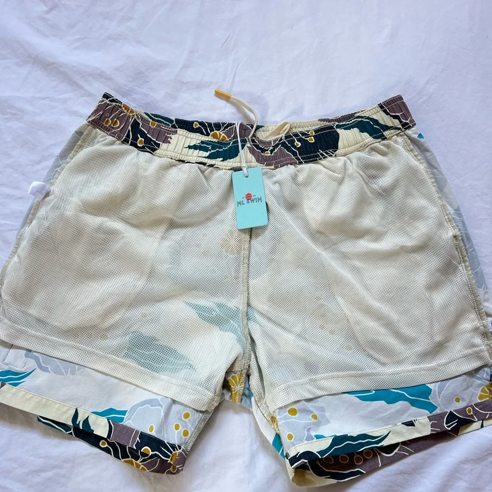 Floral Print Drawstring Shorts - Picture 6 of 7